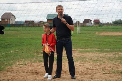 Волейбольный турнир между командами Иркутска и Хомутово прошел при поддержке Благотворительного фонда Красноштанова